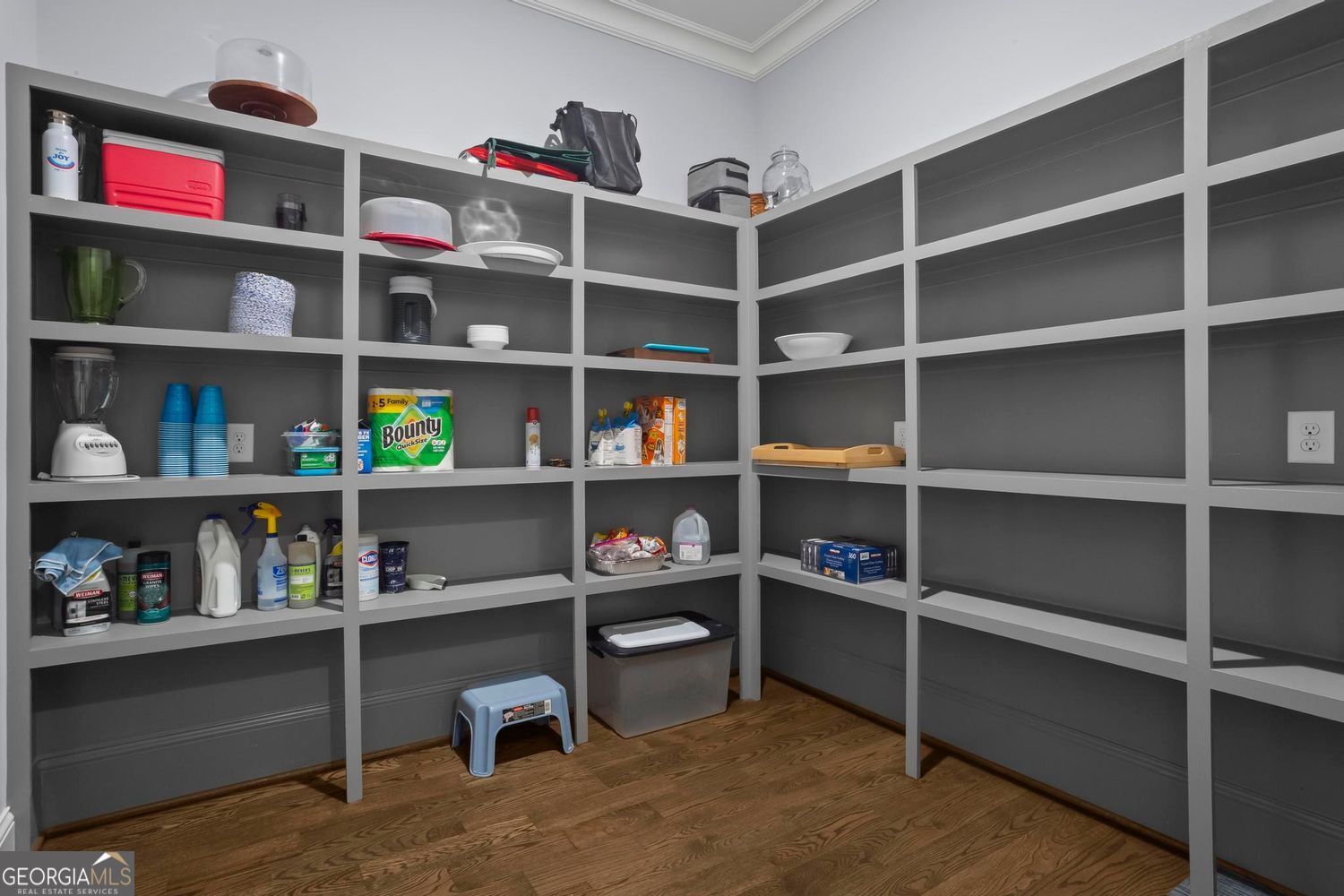 Cumming, Georgia 30041, United States, 5 Bedrooms Bedrooms, ,6 BathroomsBathrooms,Residential,Active,210702