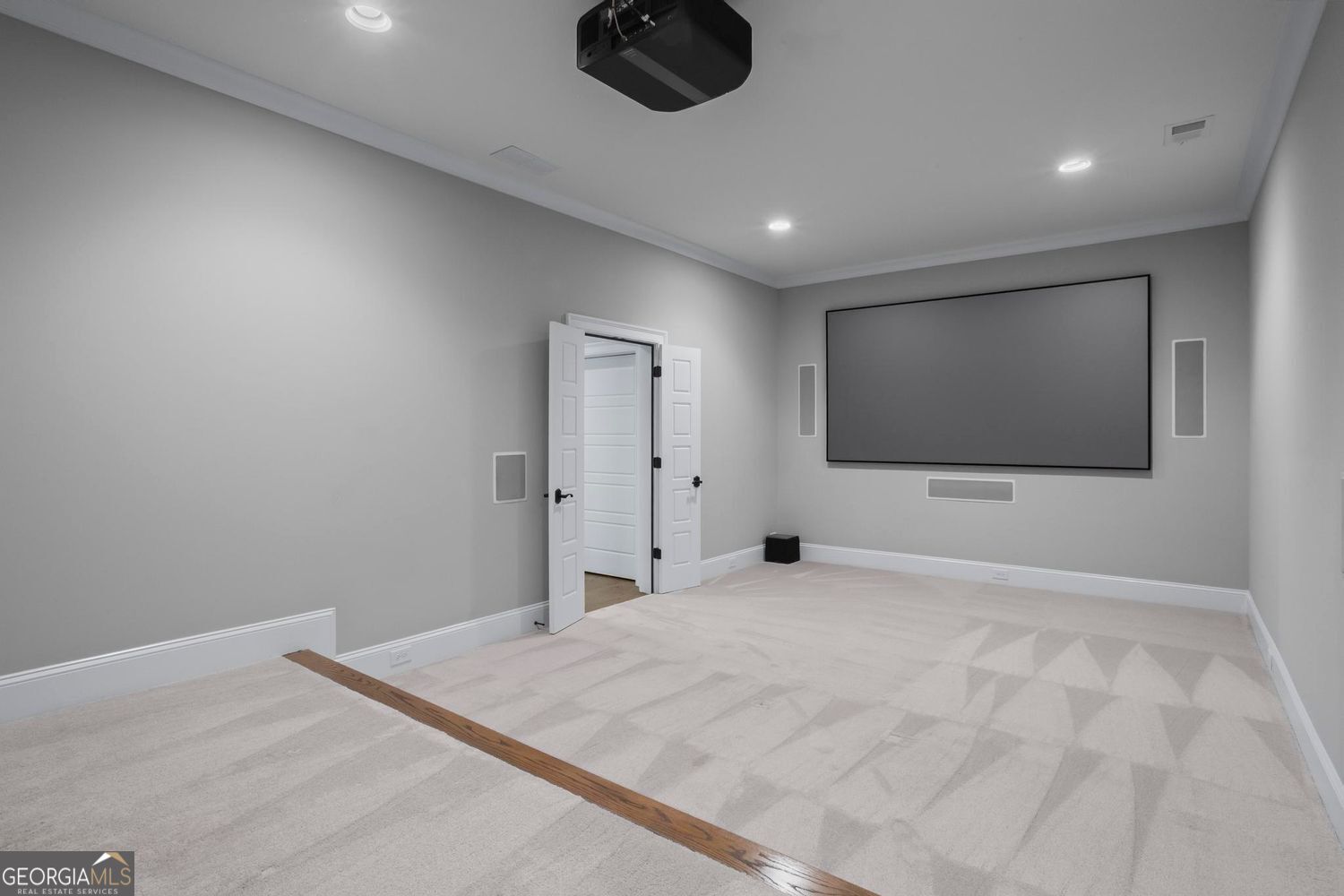 Cumming, Georgia 30041, United States, 5 Bedrooms Bedrooms, ,6 BathroomsBathrooms,Residential,Active,210702