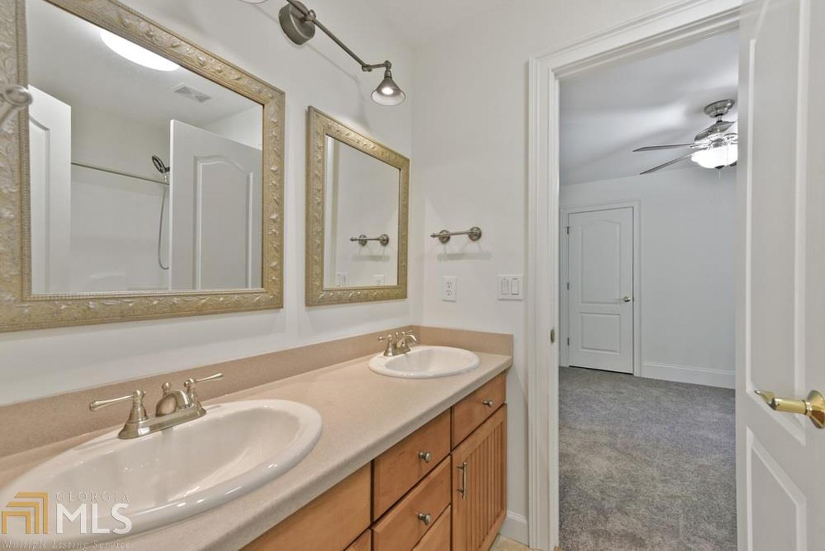 Woodland Hills - Residential