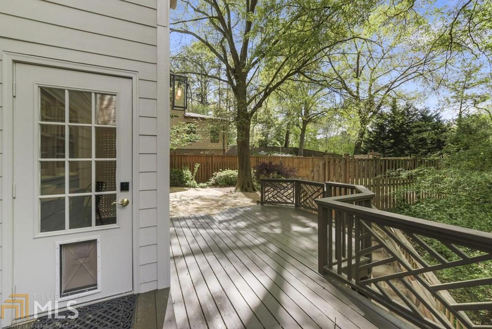 Woodland Hills - Residential