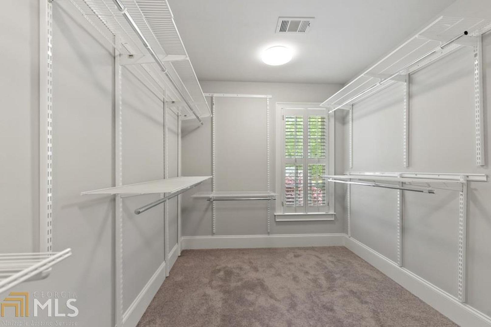 Woodland Hills - Residential
