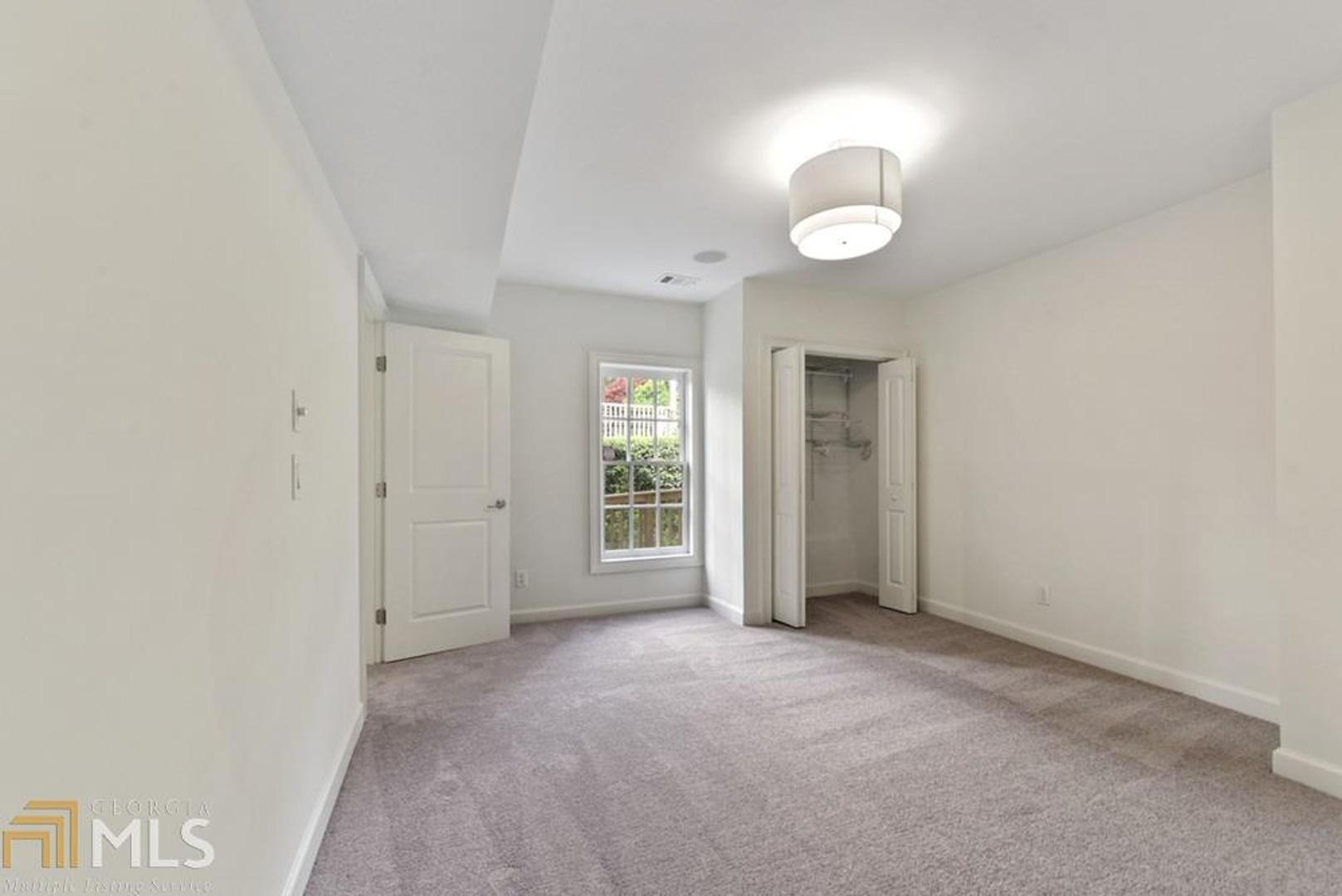 Woodland Hills - Residential