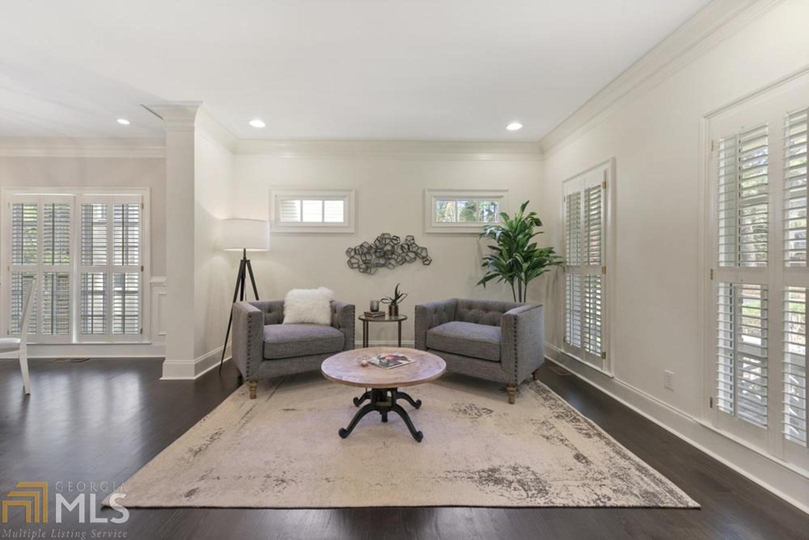 Woodland Hills - Residential