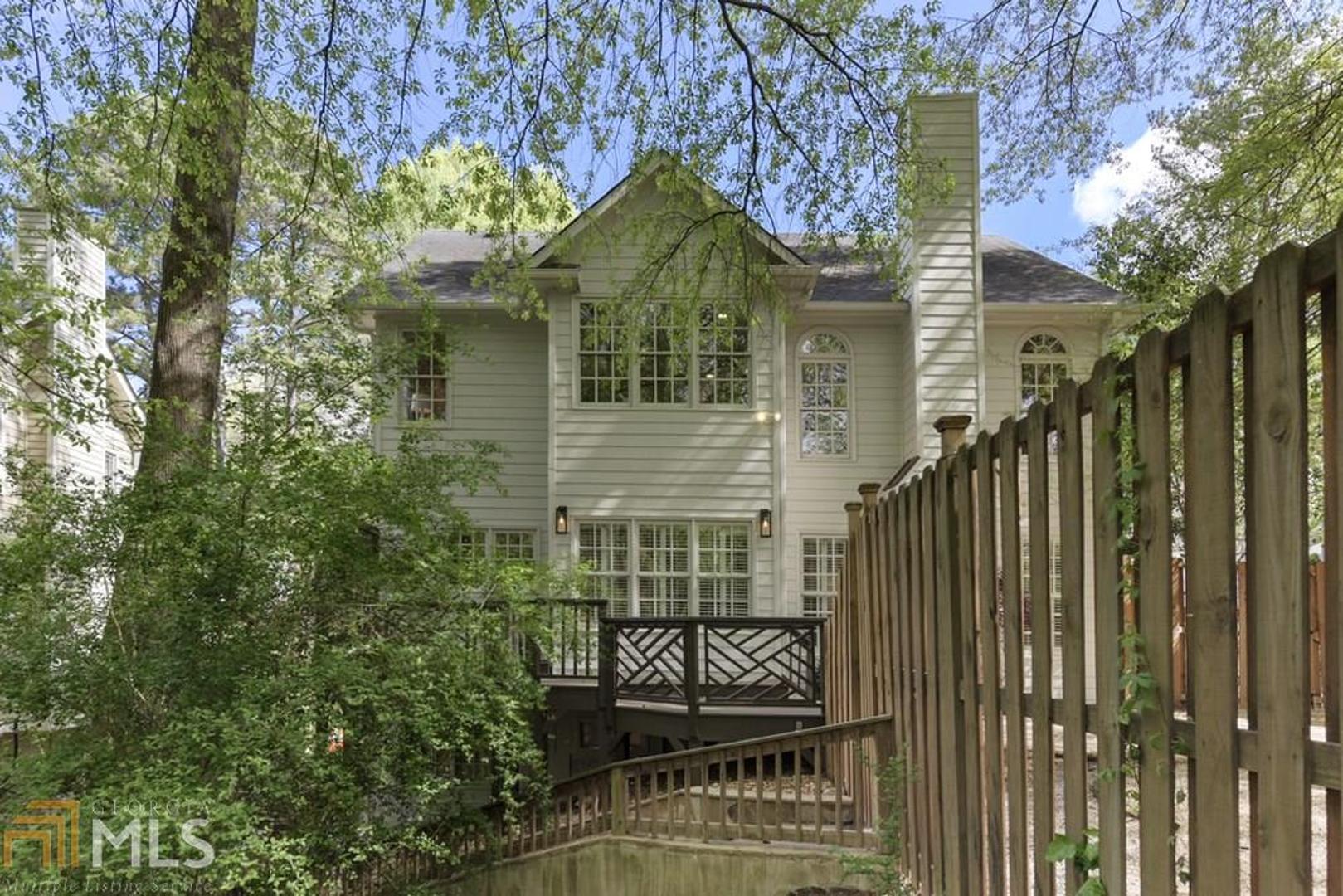Woodland Hills - Residential