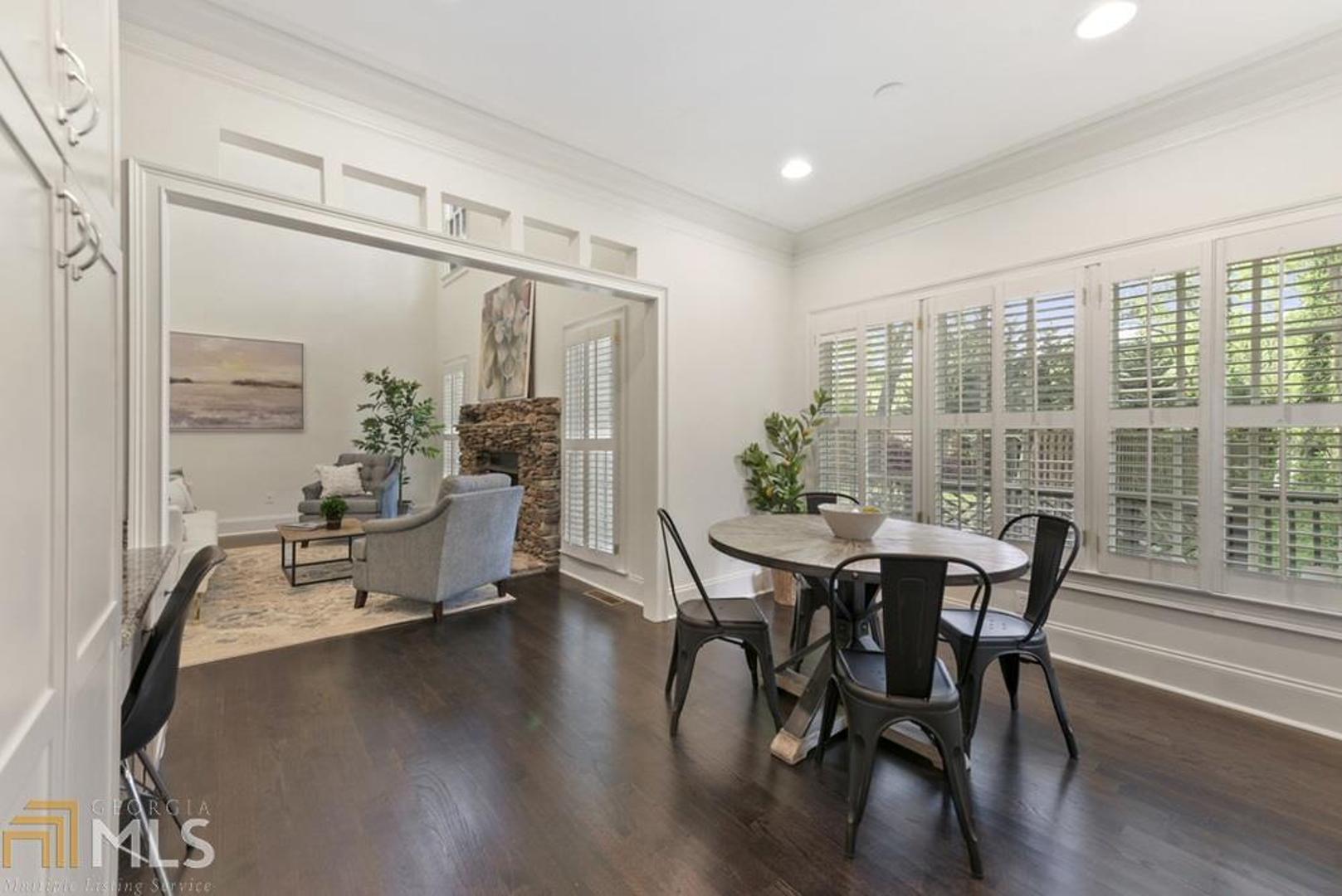 Woodland Hills - Residential