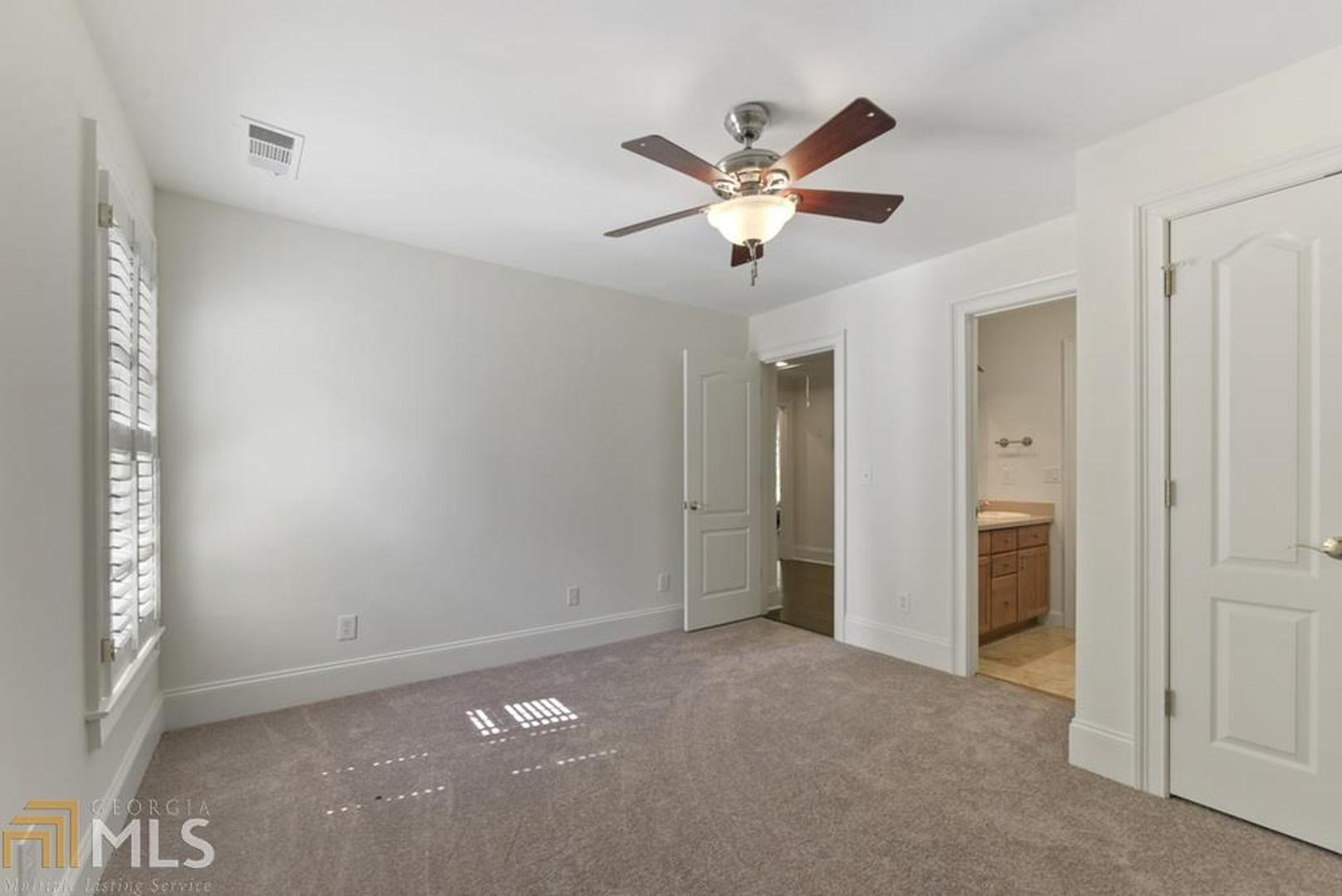 Woodland Hills - Residential