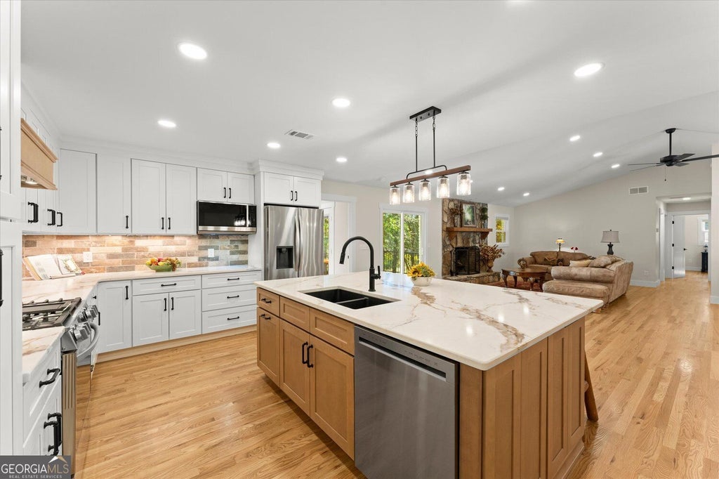 Photo of 4980 Forest Avenue NW, Acworth, GA 30101 (MLS # 10880560)