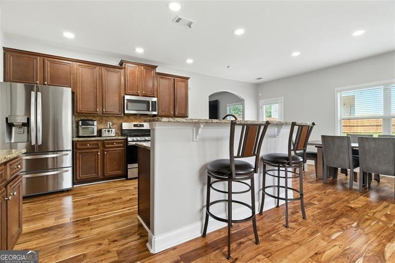 3831 LAKE HAVEN WAY
