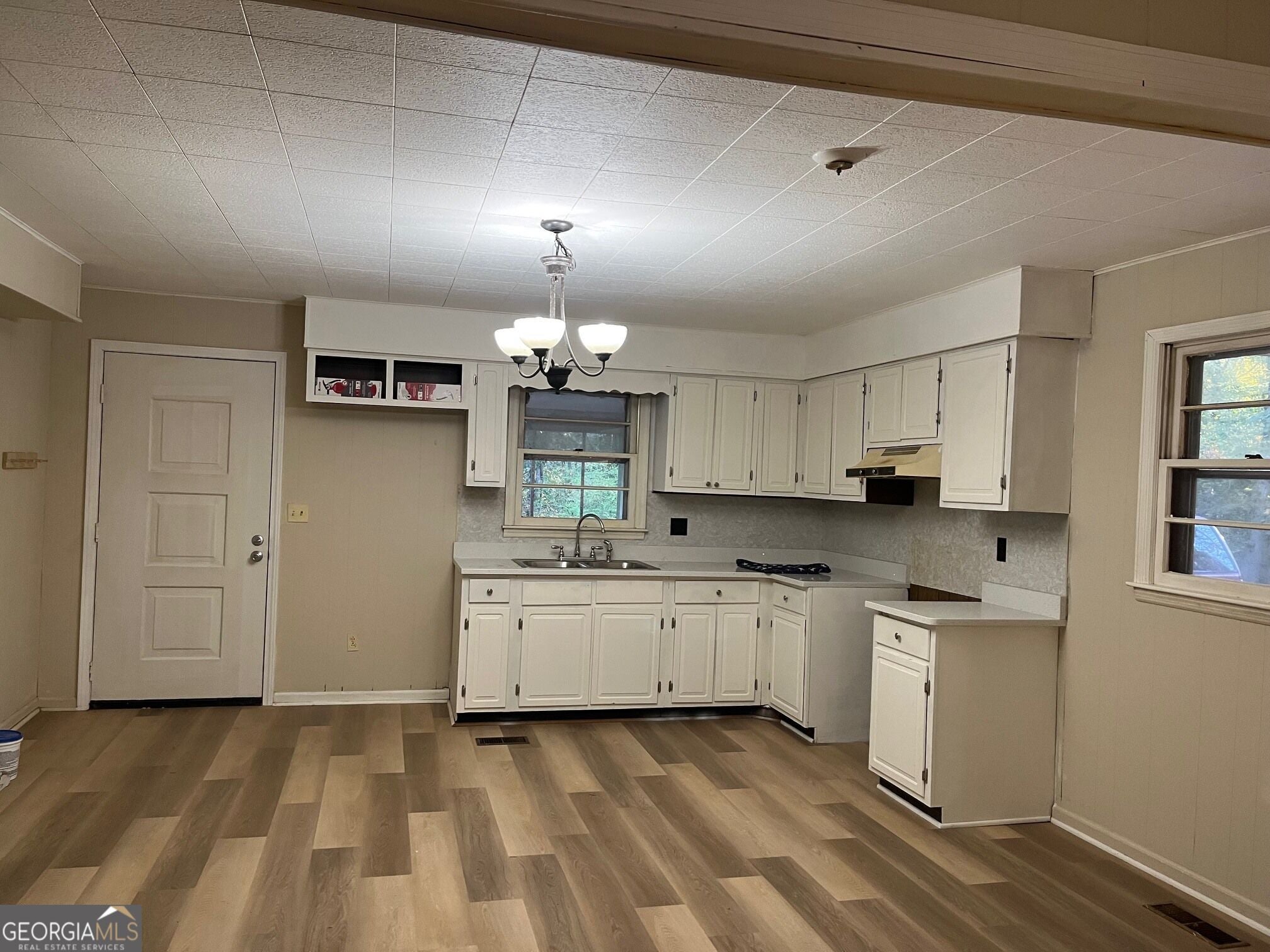 185 Clover Leaf RD