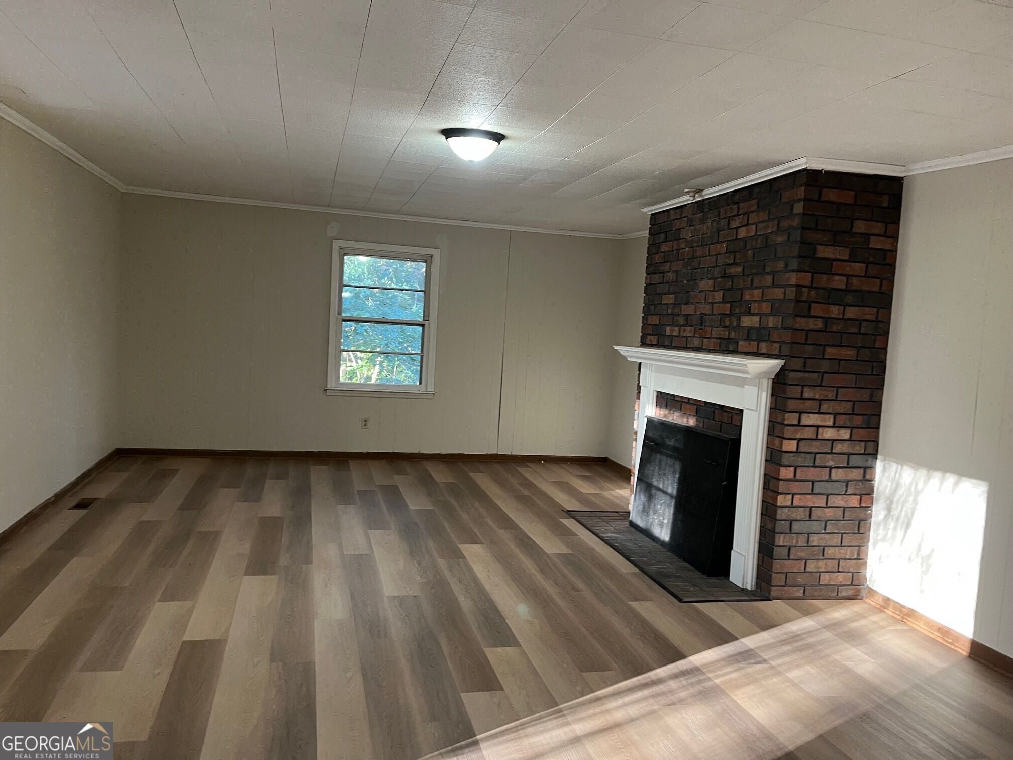 185 Clover Leaf RD