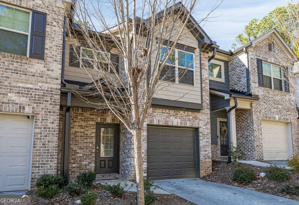 Photo of 2805 Ridgeview Drive SW, Atlanta, GA 30331 (MLS # 10761159)