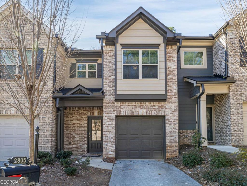 Photo of 2805 Ridgeview Drive SW, Atlanta, GA 30331 (MLS # 10761159)