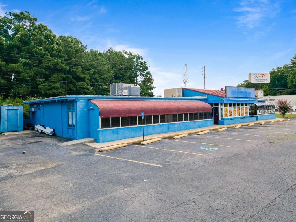 Photo of 301 Commerce Ave, Lagrange, GA 30241 (MLS # 10809433)