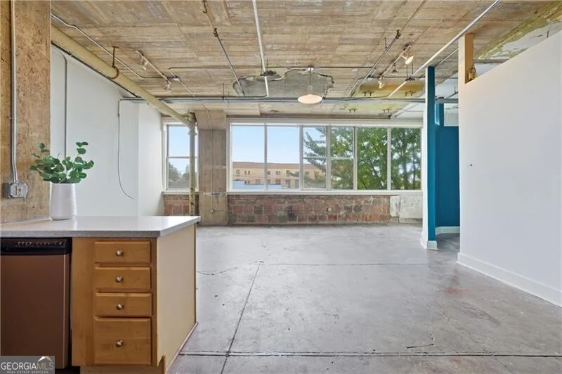 505 Whitehall Street SW Unit 203