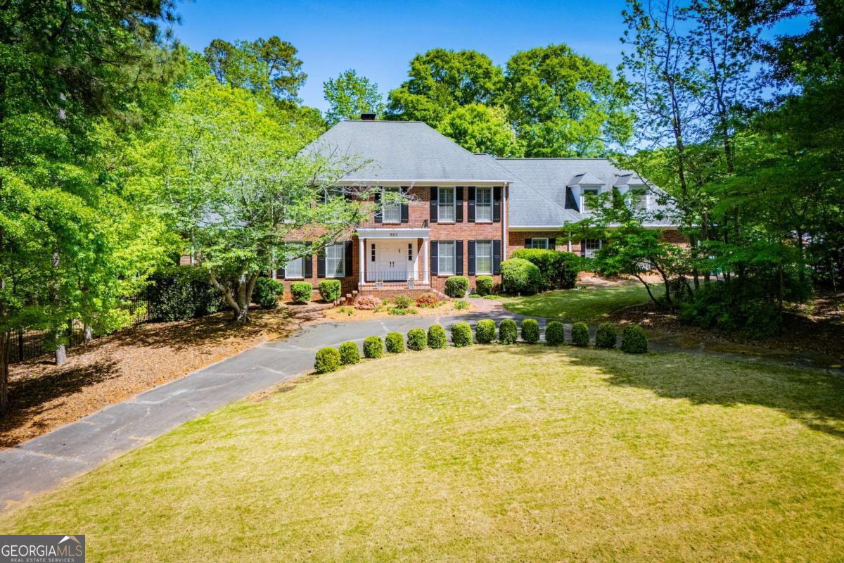 203 S Ole Hickory TRL