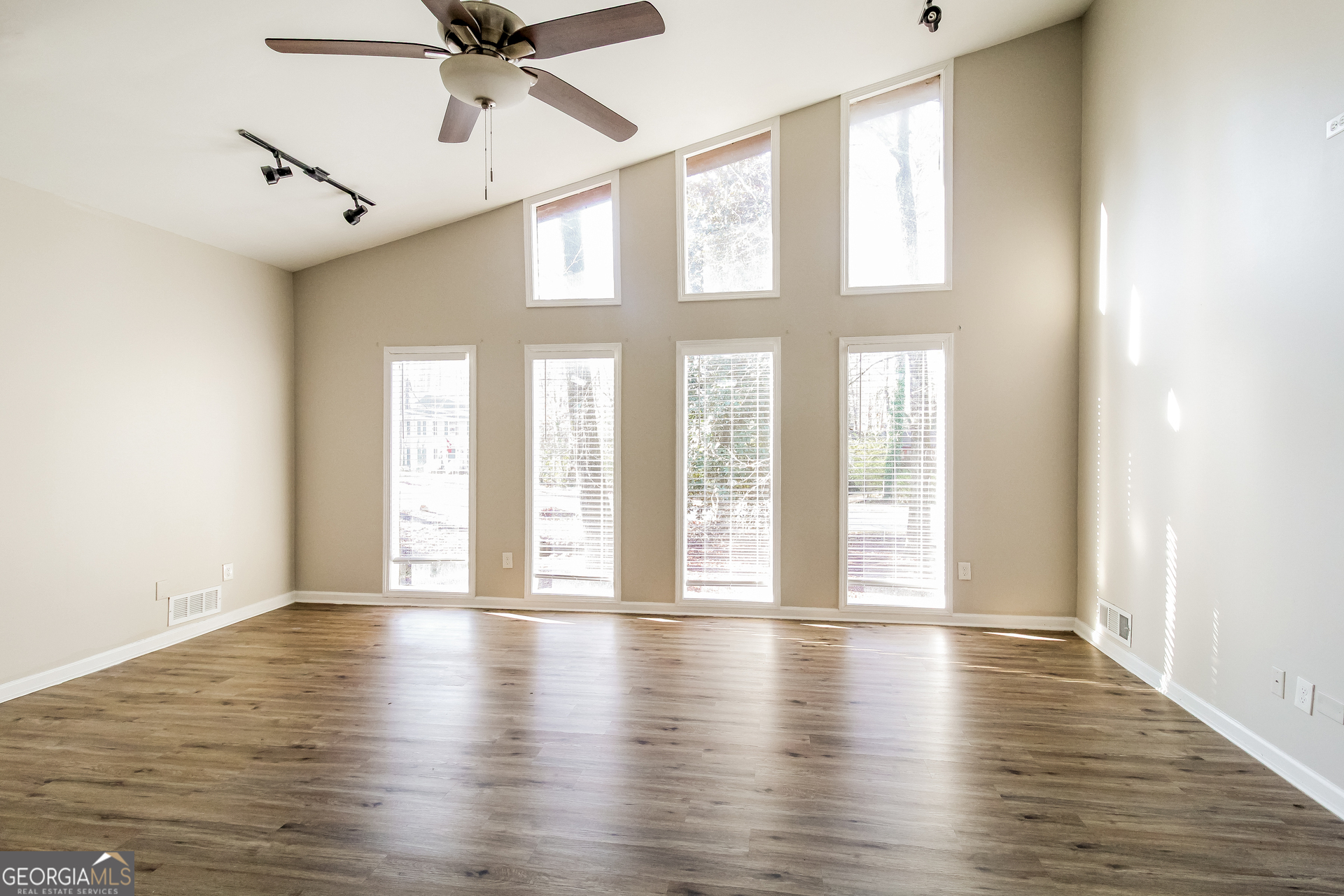 6290 Shallowford WAY