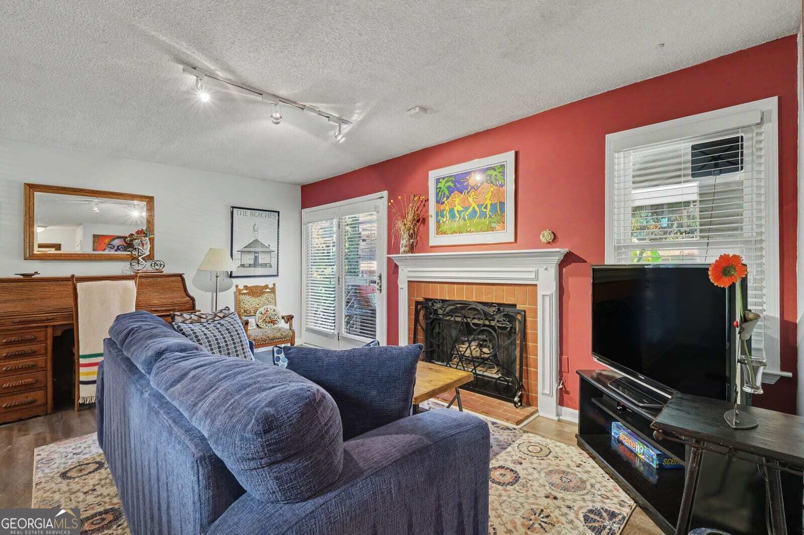 672 McGill PL 672
