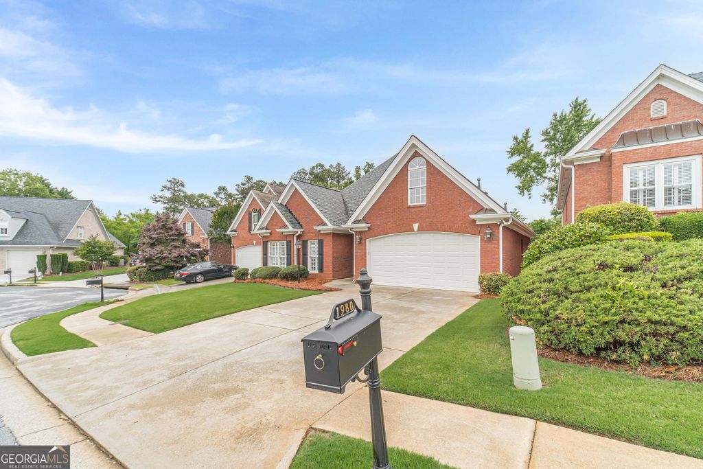 Photo of 1980 Glenhurst DR, Snellville, GA 30078 (MLS # 10772515)