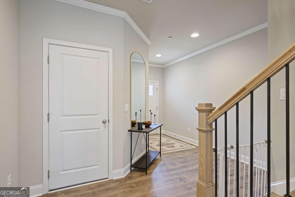 354 Hayden CIR