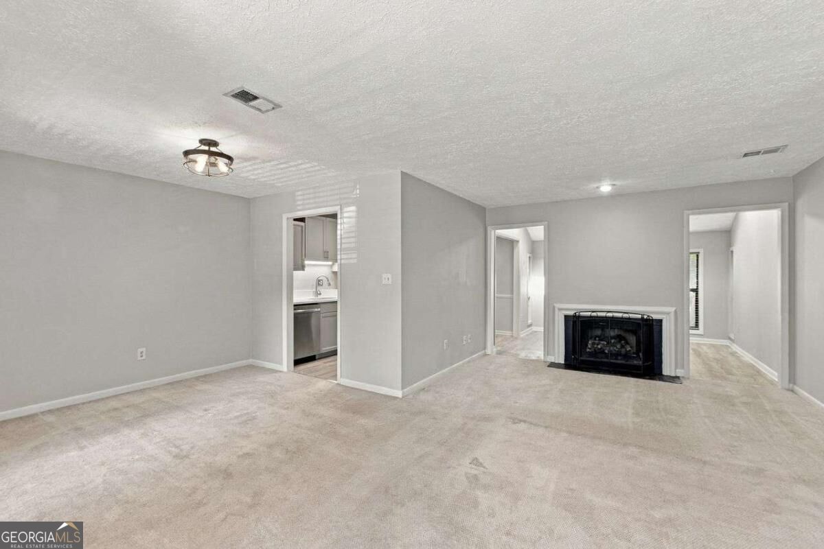 8740 Roswell RD 6D