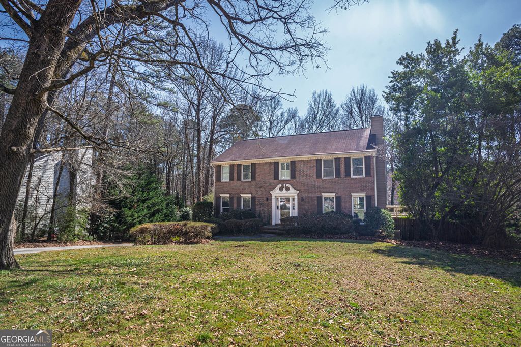 Photo of 1627 Red Fox Run SW, Lilburn, GA 30047 (MLS # 10701345)