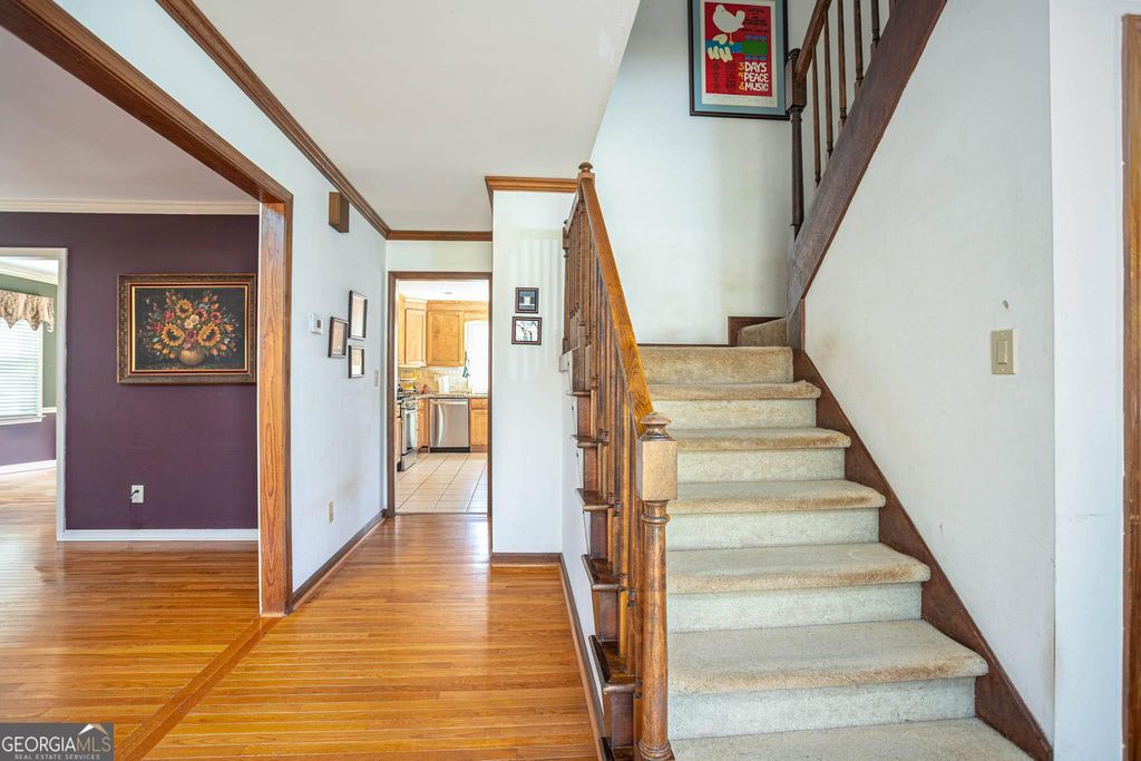 Photo of 1627 Red Fox Run SW, Lilburn, GA 30047 (MLS # 10701345)