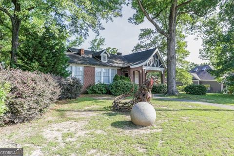 2360 Bolton RD NW Atlanta GA 30318