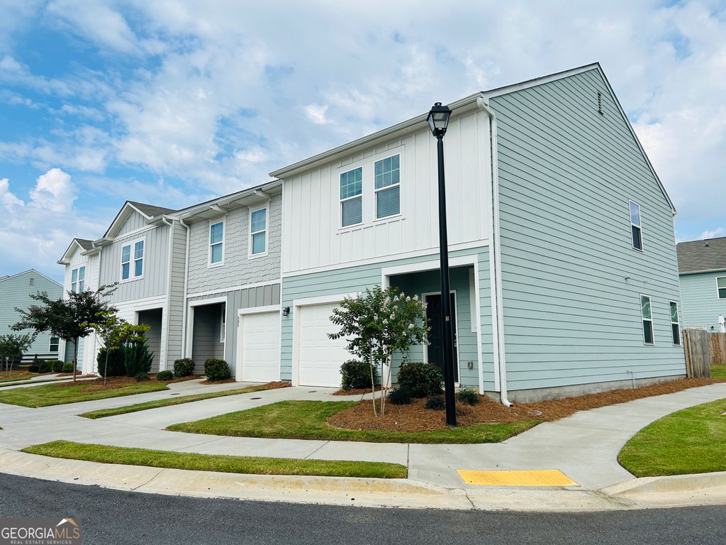 Photo of 407 Kings Cross Way, Cartersville, GA 30120 (MLS # 10690594)