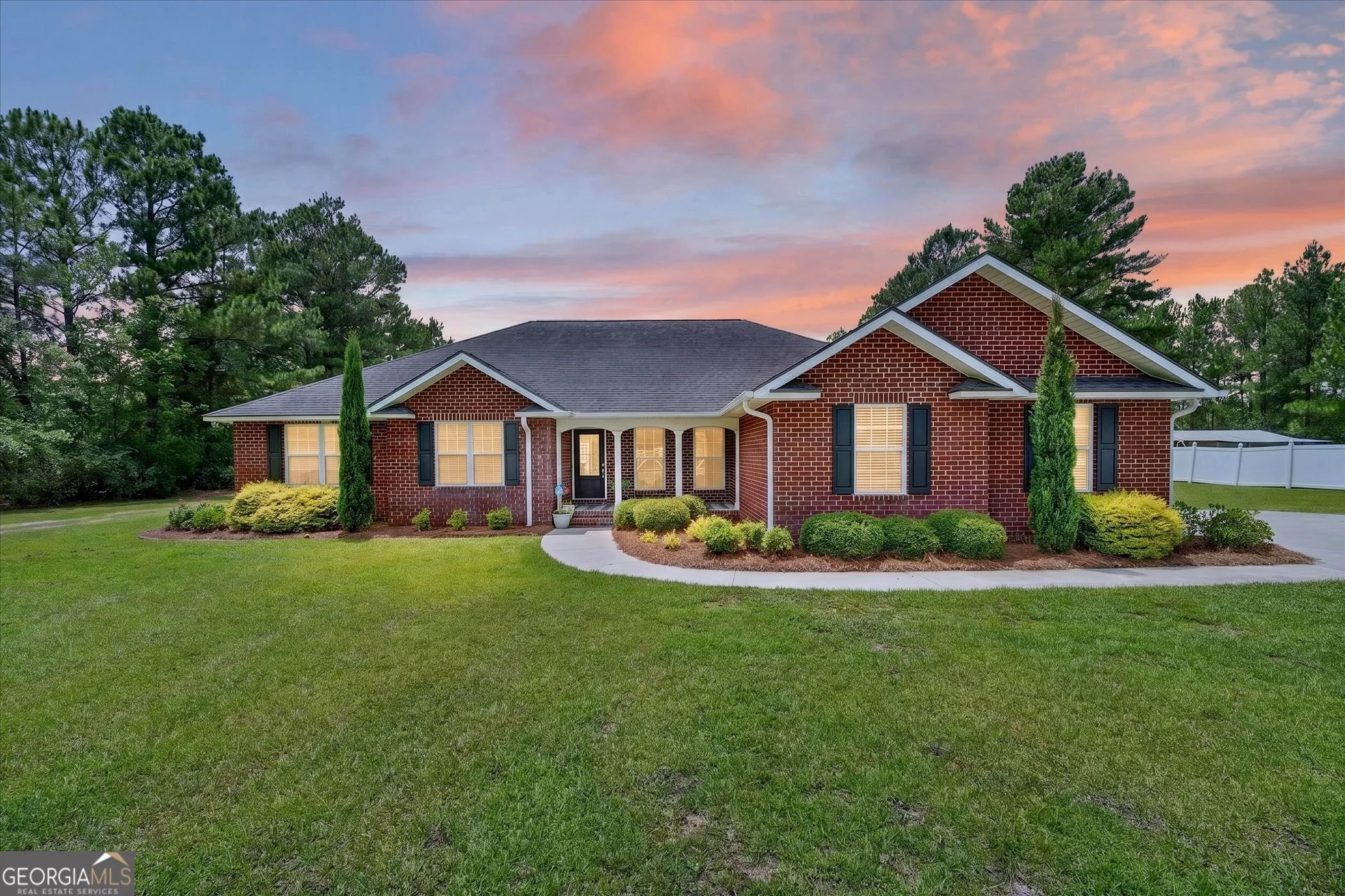 176 NE Cathy Lane Ln