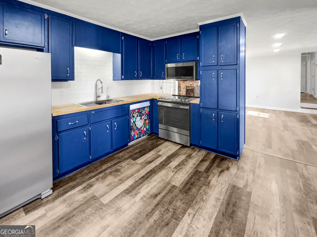 Photo of 512 Hidden Hills Court, Marietta, GA 30066 (MLS # 10673110)