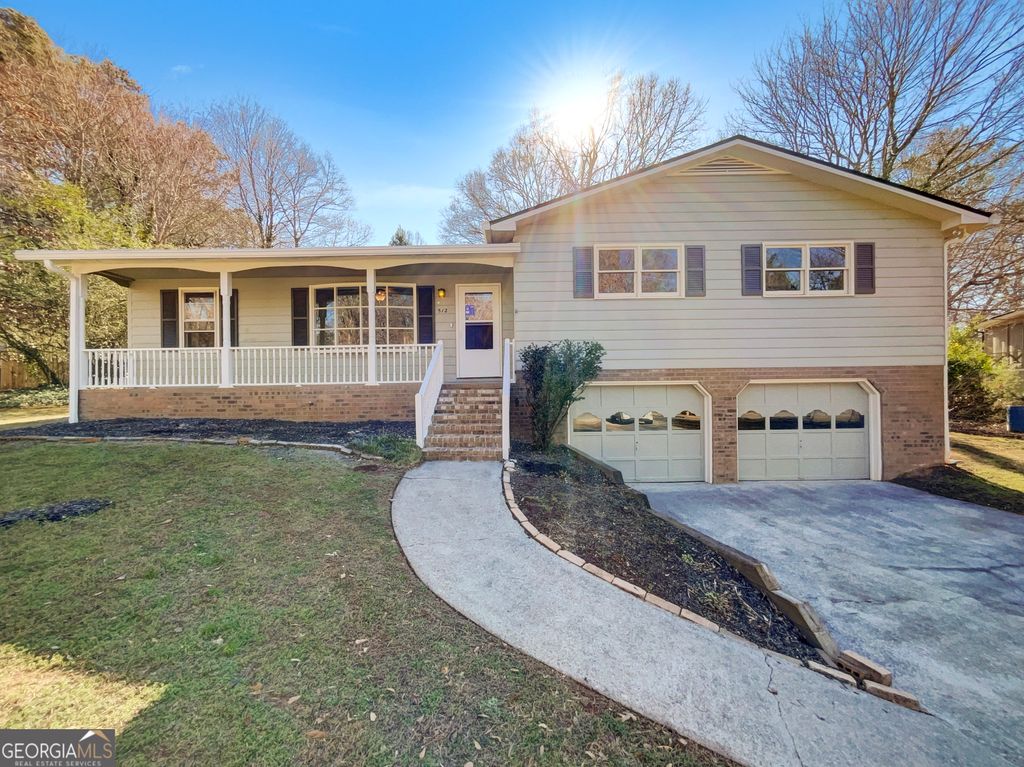 Photo of 512 Hidden Hills Court, Marietta, GA 30066 (MLS # 10673110)