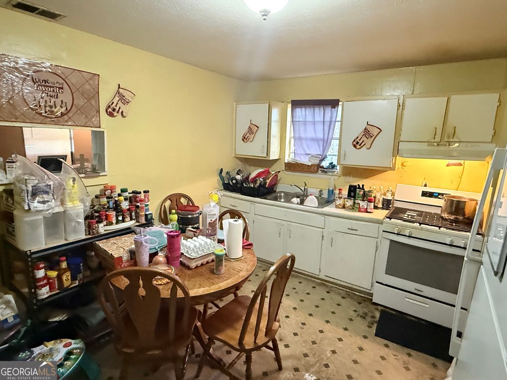 Photo of 618 S Harlem Circle, Lagrange, GA 30241 (MLS # 10632744)