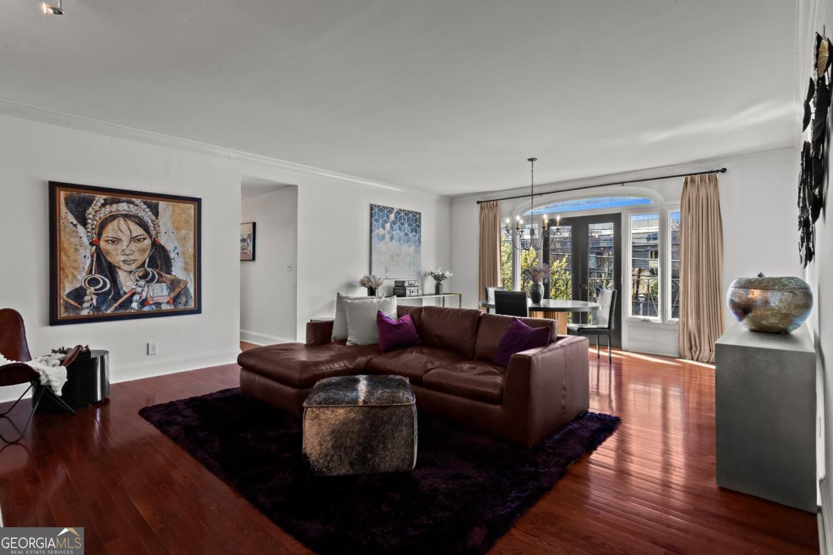 3638 Peachtree RD NE 306