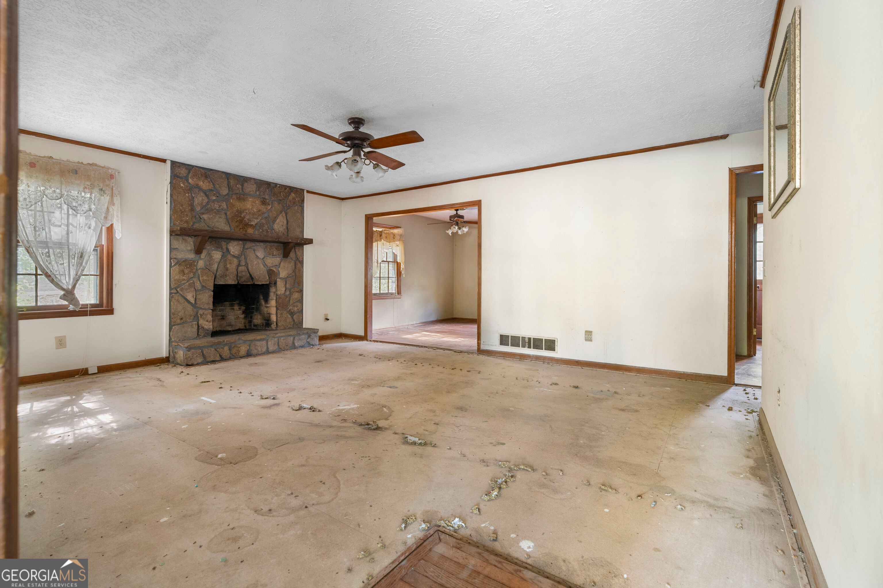 229 Holly Creek WAY