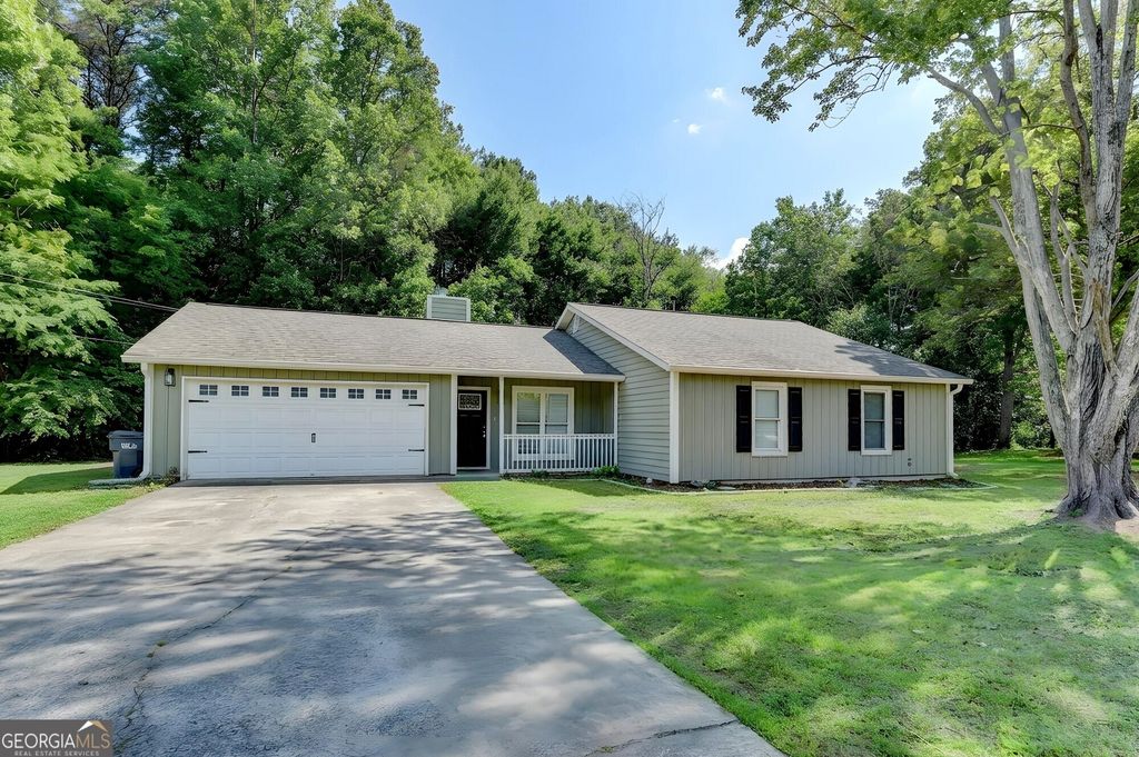 Photo of 1460 Brays Mill Trace, Lawrenceville, GA 30044 (MLS # 10763414)