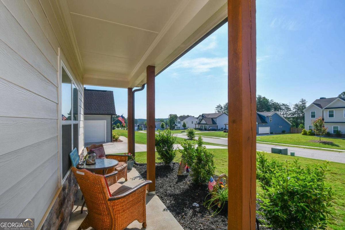 6365 Woodland Station DR