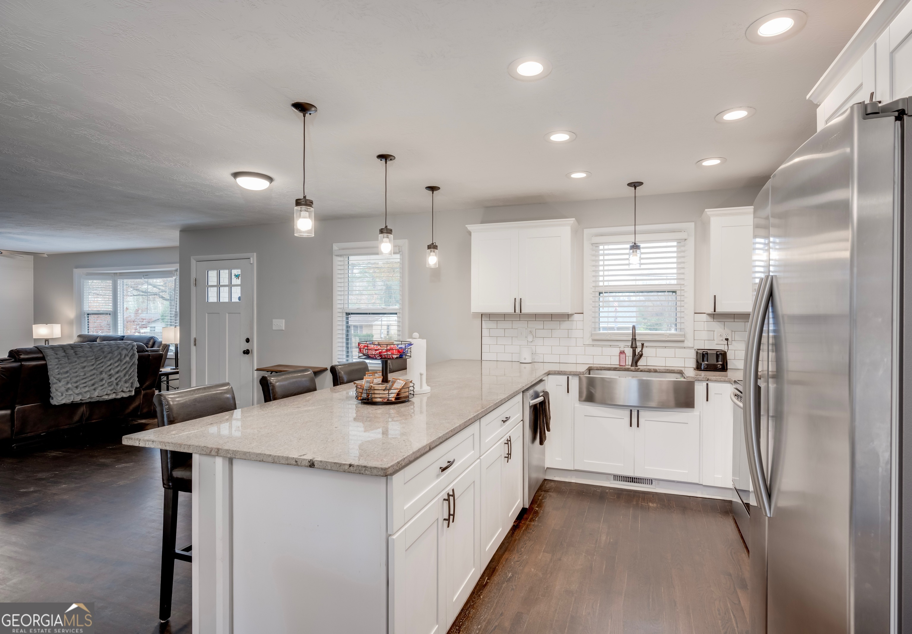 2410 Castlewood DR