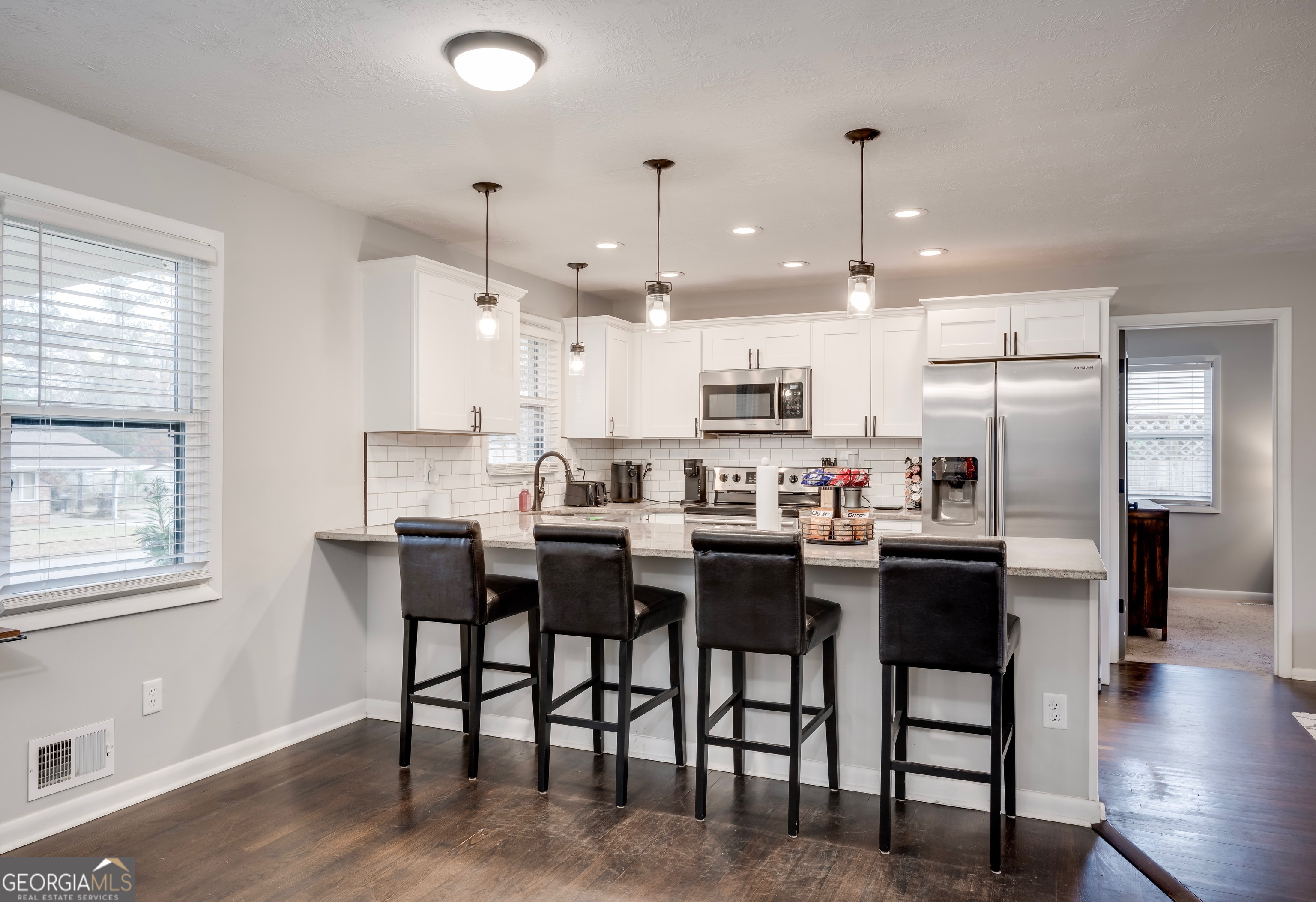 2410 Castlewood DR