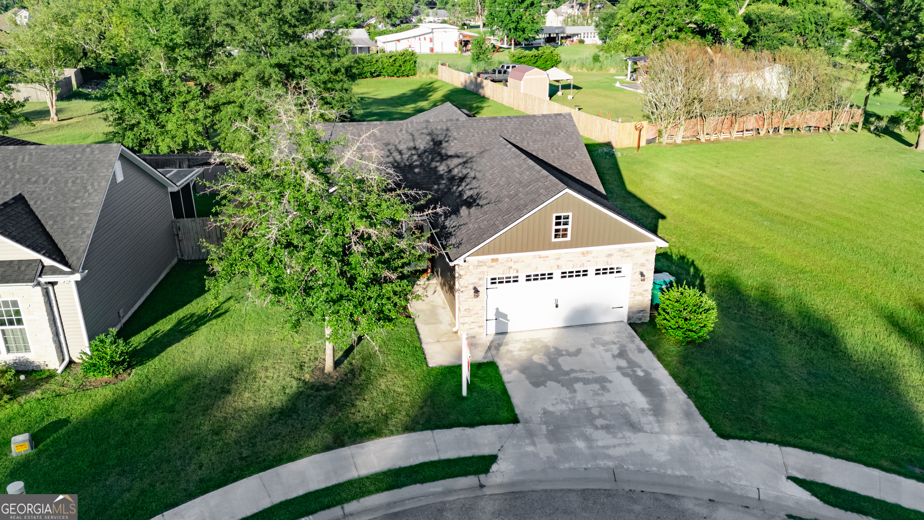 3893 Zaun CIR