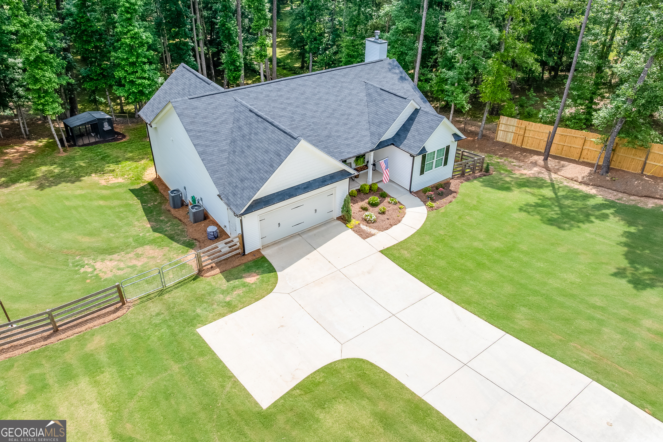 372 Mountain Creek DR