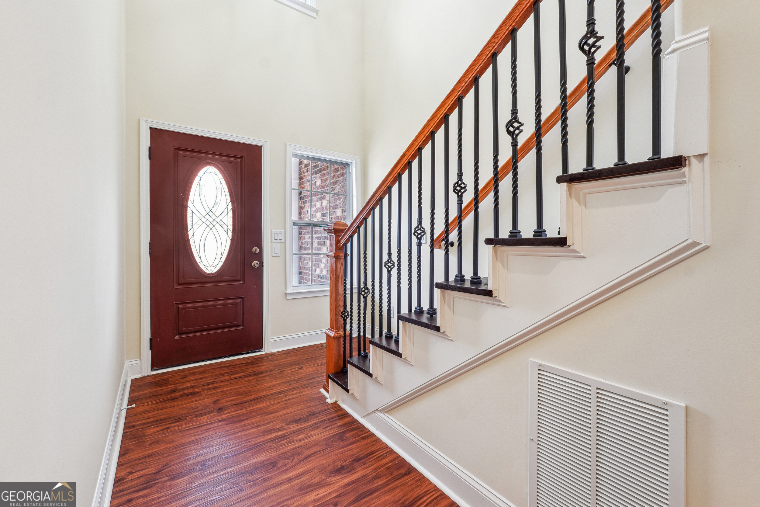 7902 West Shore CIR