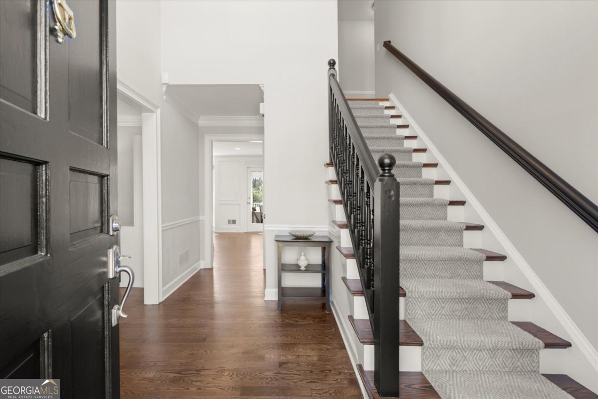 600 Willow Knoll DR SE