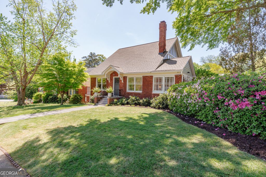 Photo of 1258 N Morningside Drive NE, Atlanta, GA 30306 (MLS # 10741012)