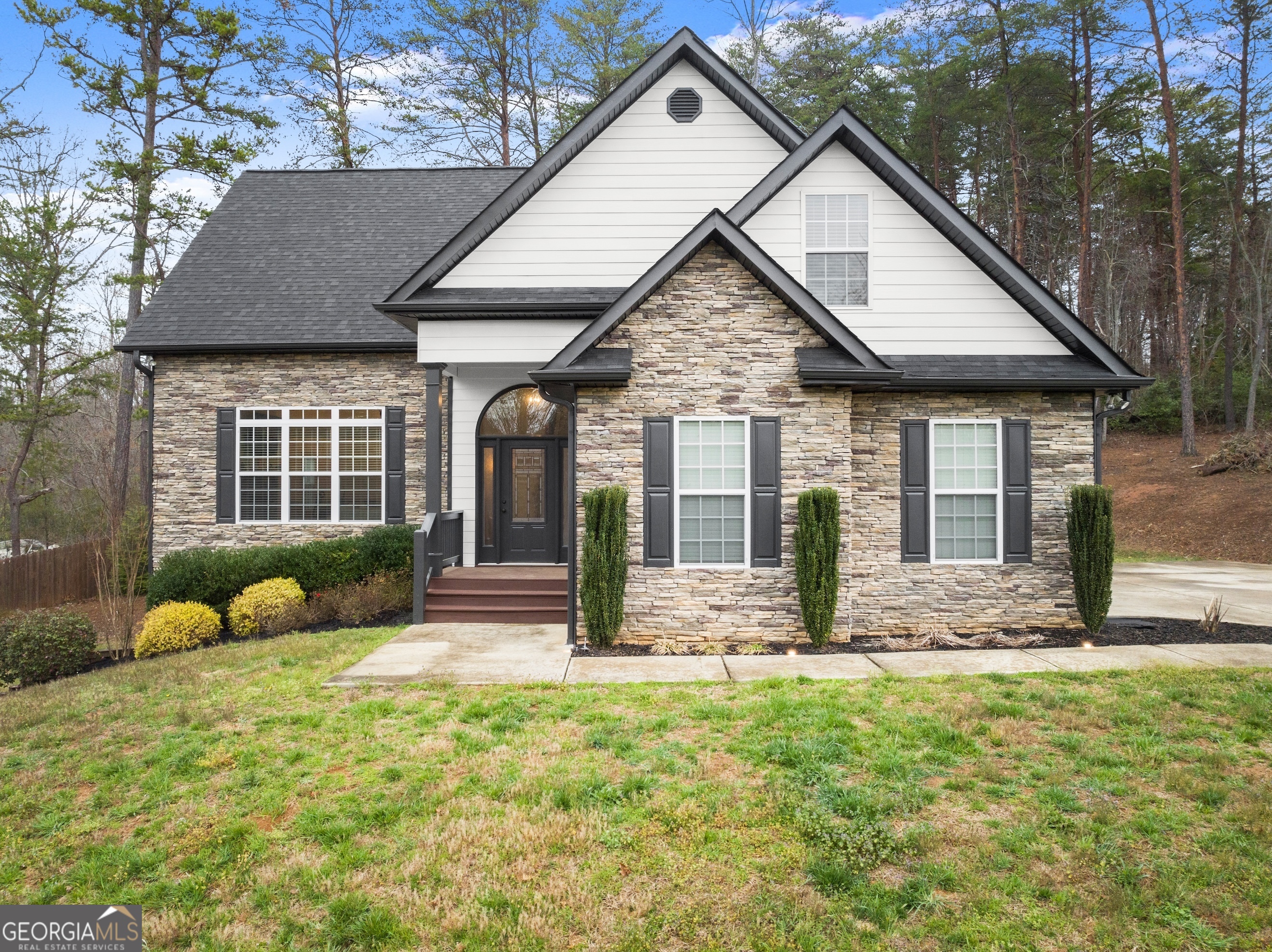 161 Wayward Winds DR