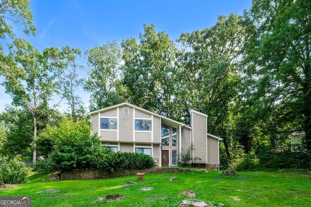 Photo of 6629 Windwood Circle, Douglasville, GA 30135 (MLS # 10834356)