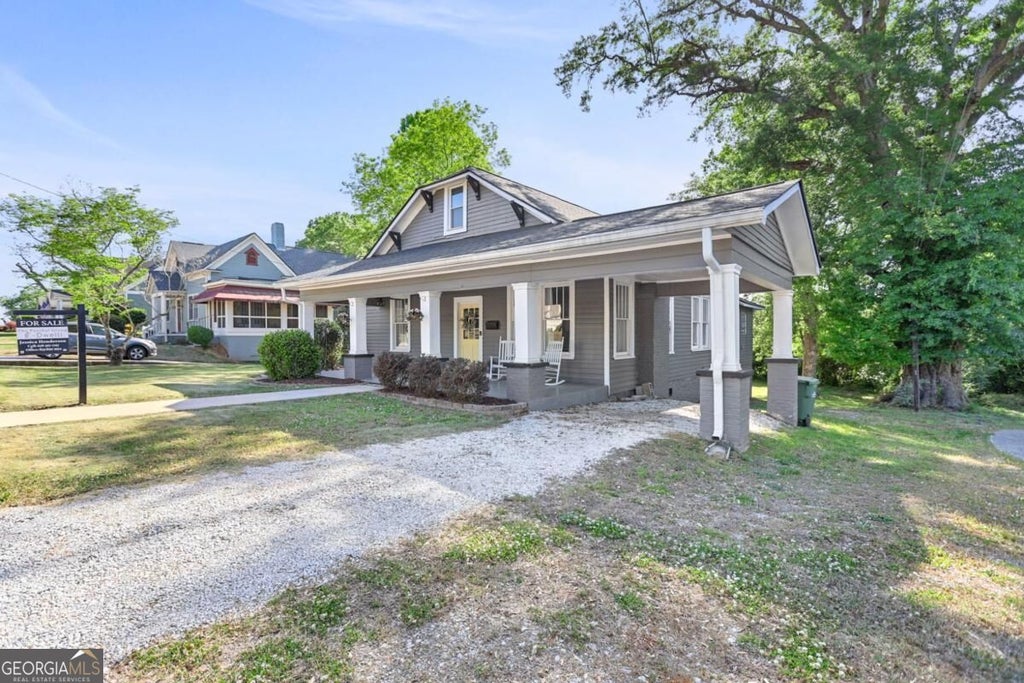 Photo of 201 Oak Street, Hogansville, GA 30230 (MLS # 10839739)