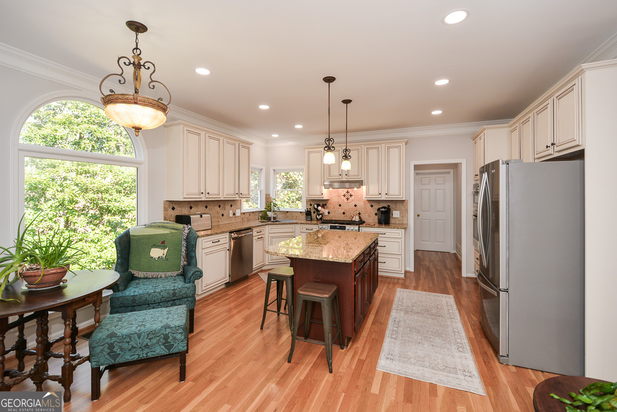 Woodstock, Georgia 30189, United States, 5 Bedrooms Bedrooms, ,4 BathroomsBathrooms,Residential,Pending,8984