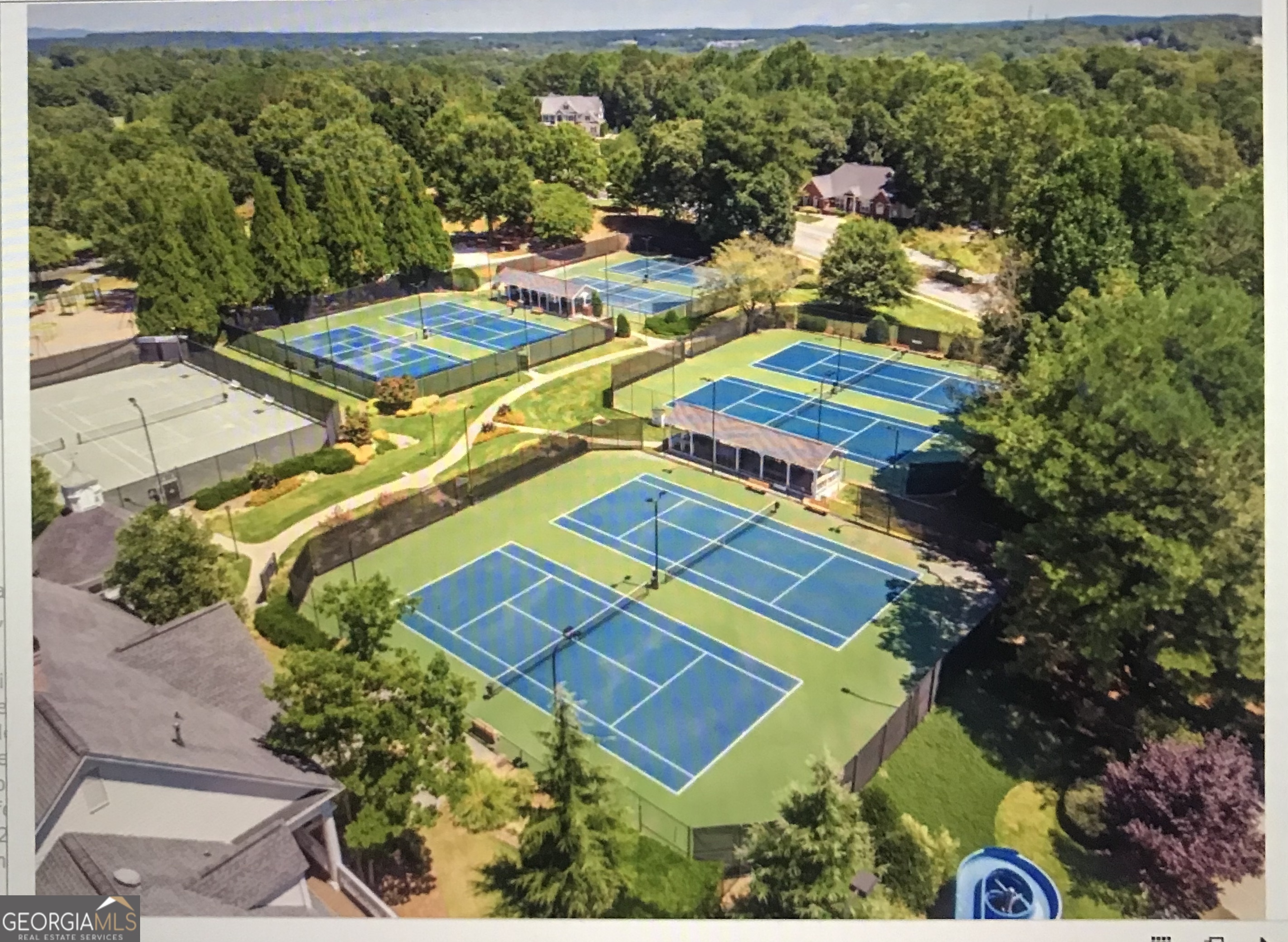 Woodstock, Georgia 30189, United States, 5 Bedrooms Bedrooms, ,4 BathroomsBathrooms,Residential,Pending,8984