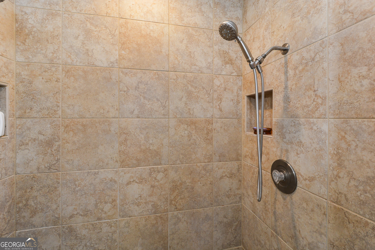 Woodstock, Georgia 30189, United States, 5 Bedrooms Bedrooms, ,4 BathroomsBathrooms,Residential,Pending,8984