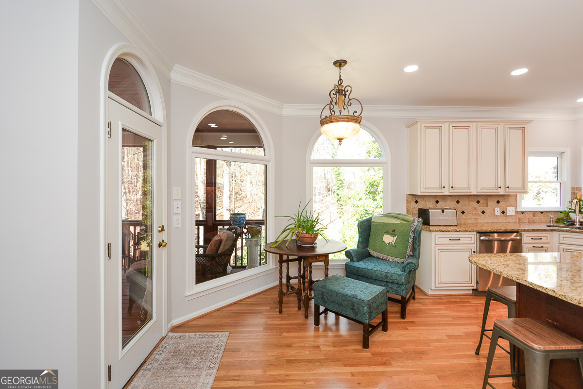 Woodstock, Georgia 30189, United States, 5 Bedrooms Bedrooms, ,4 BathroomsBathrooms,Residential,Pending,8984